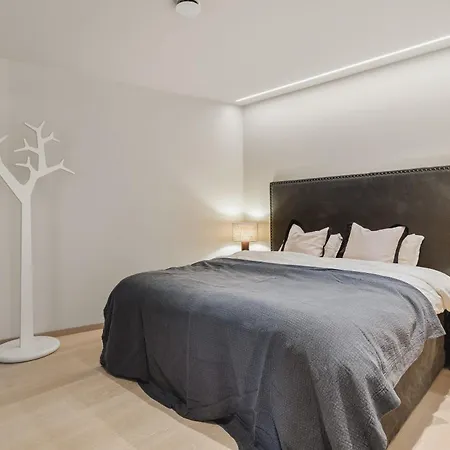 Luxury In With Fantastic Views Villa