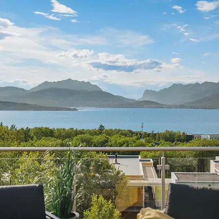 Luxury In With Fantastic Views Villa Tromso